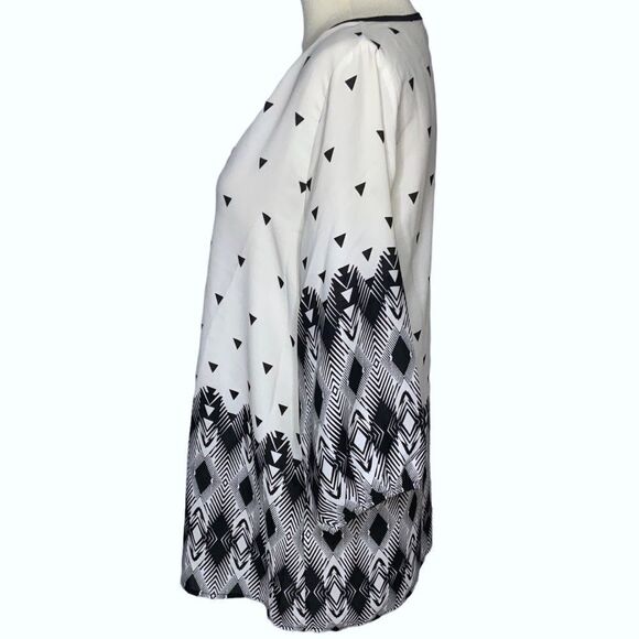 EVERLY popover blouse size M - Picture 6 of 9